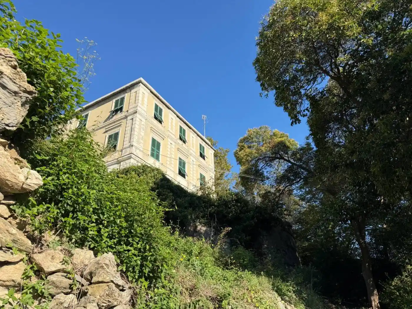 Appartamento in vendita a Genova