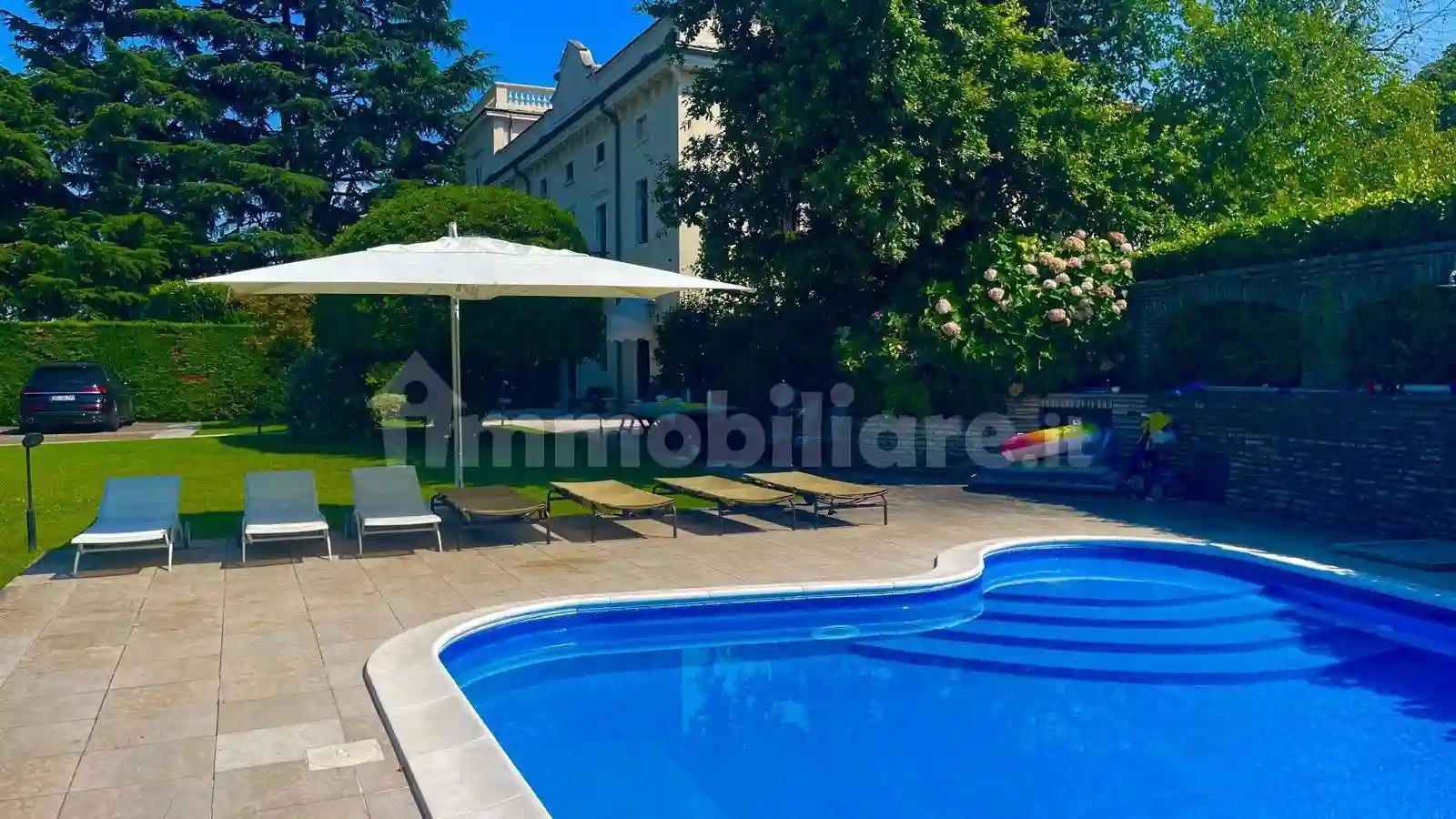 Villa - foto 2
