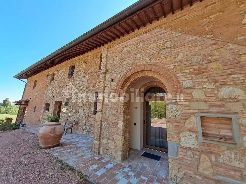 Rustico - Casale in vendita a Fauglia