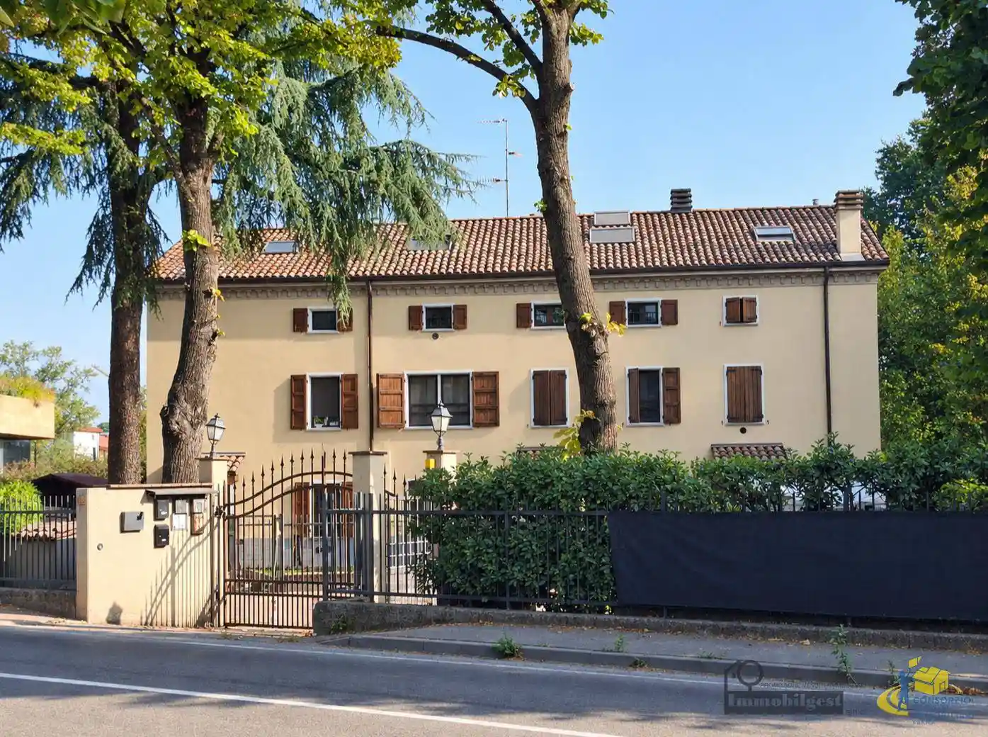 Appartamento in vendita a Montechiarugolo