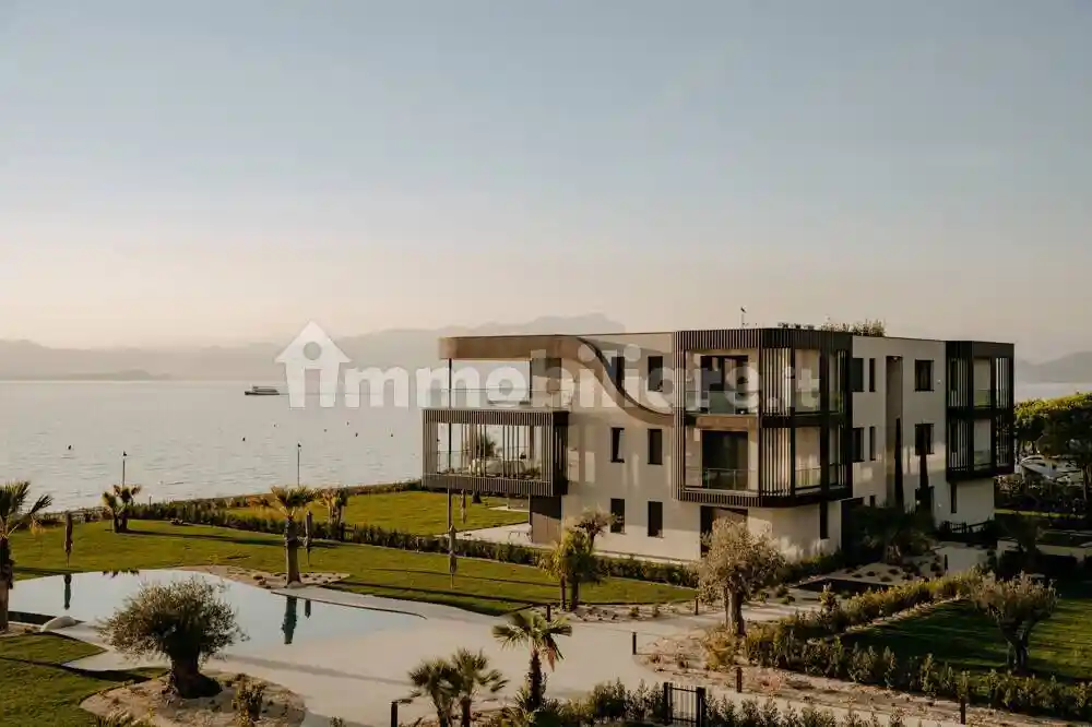 Appartamento in vendita a Peschiera del Garda