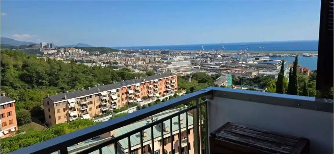 Appartamento in vendita a Genova