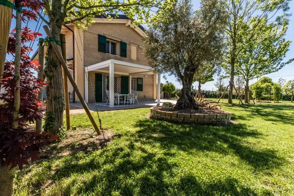 Villa in vendita a Granarolo dell'Emilia