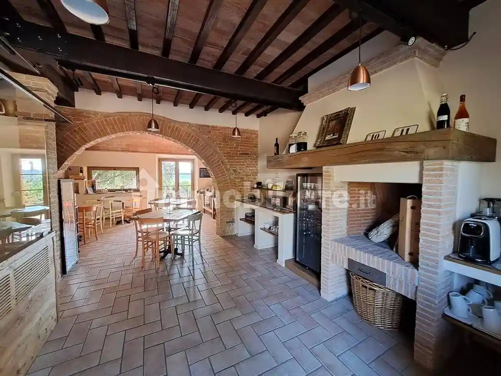 Rustico - Casale in vendita a Collesalvetti