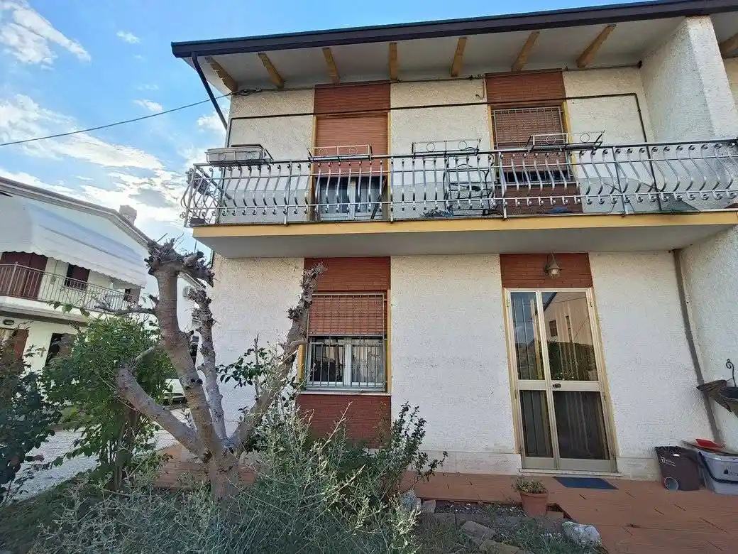 Villa in vendita a Conselice