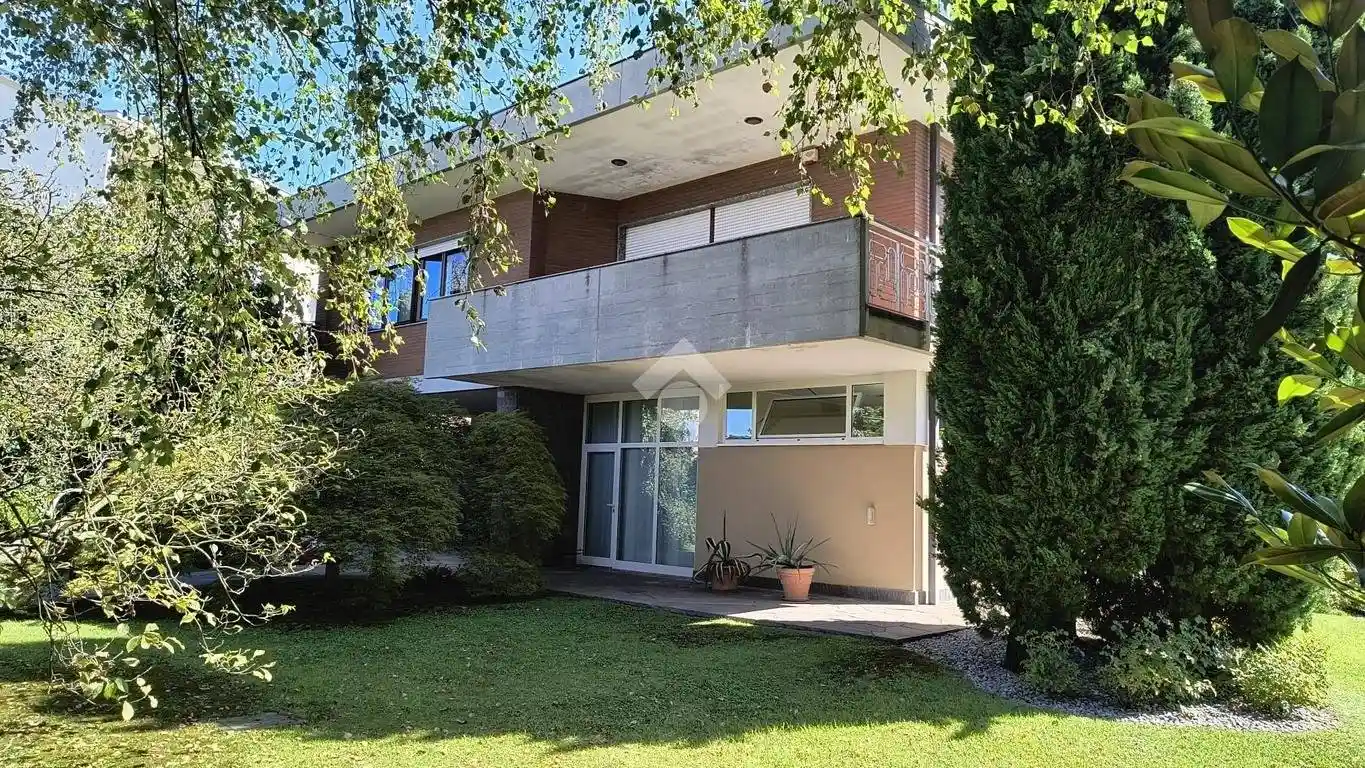 Villa in vendita a Lonate Pozzolo