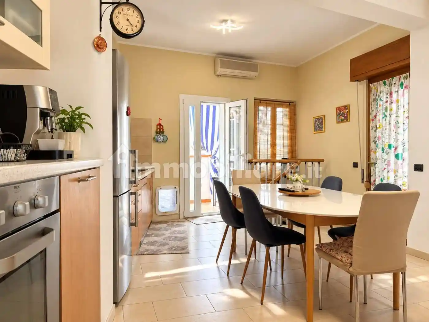 Villa in vendita a Novara