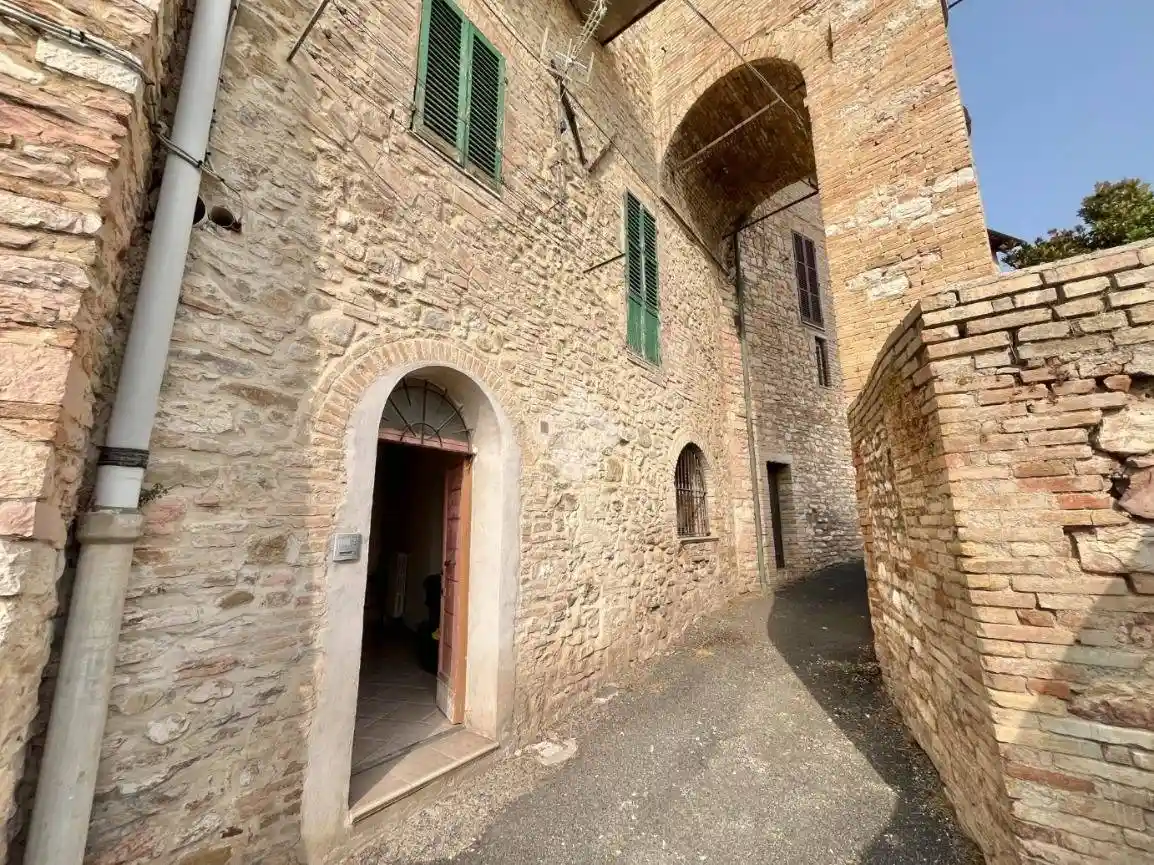 Casa indipendente in vendita a Assisi