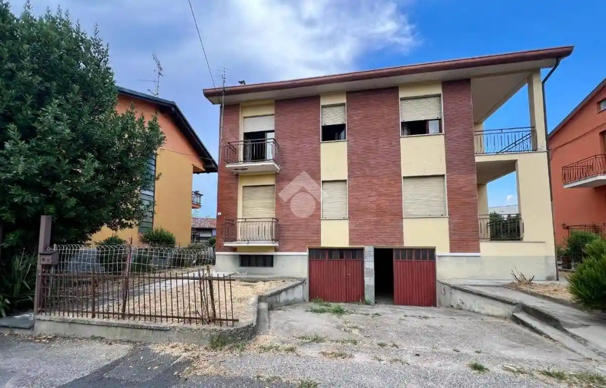 Casa indipendente in vendita a Alba