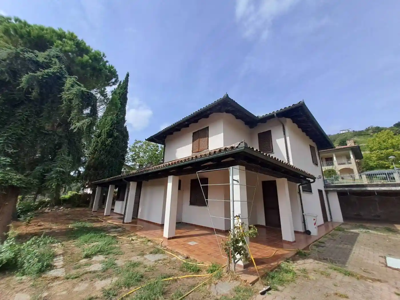 Villa in vendita a Santo Stefano Belbo