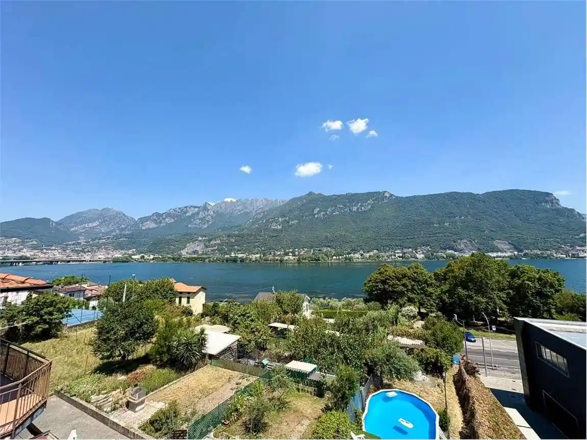 Appartamento in vendita a Pescate