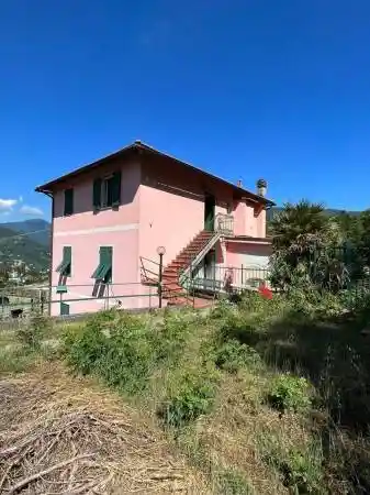 Villa in vendita a Genova