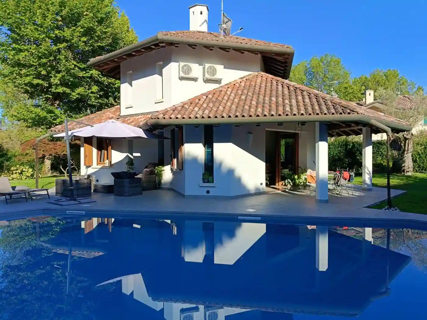 Villa - foto 2