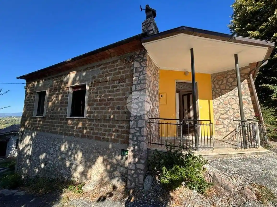 Villa in vendita a Calvi dell'Umbria