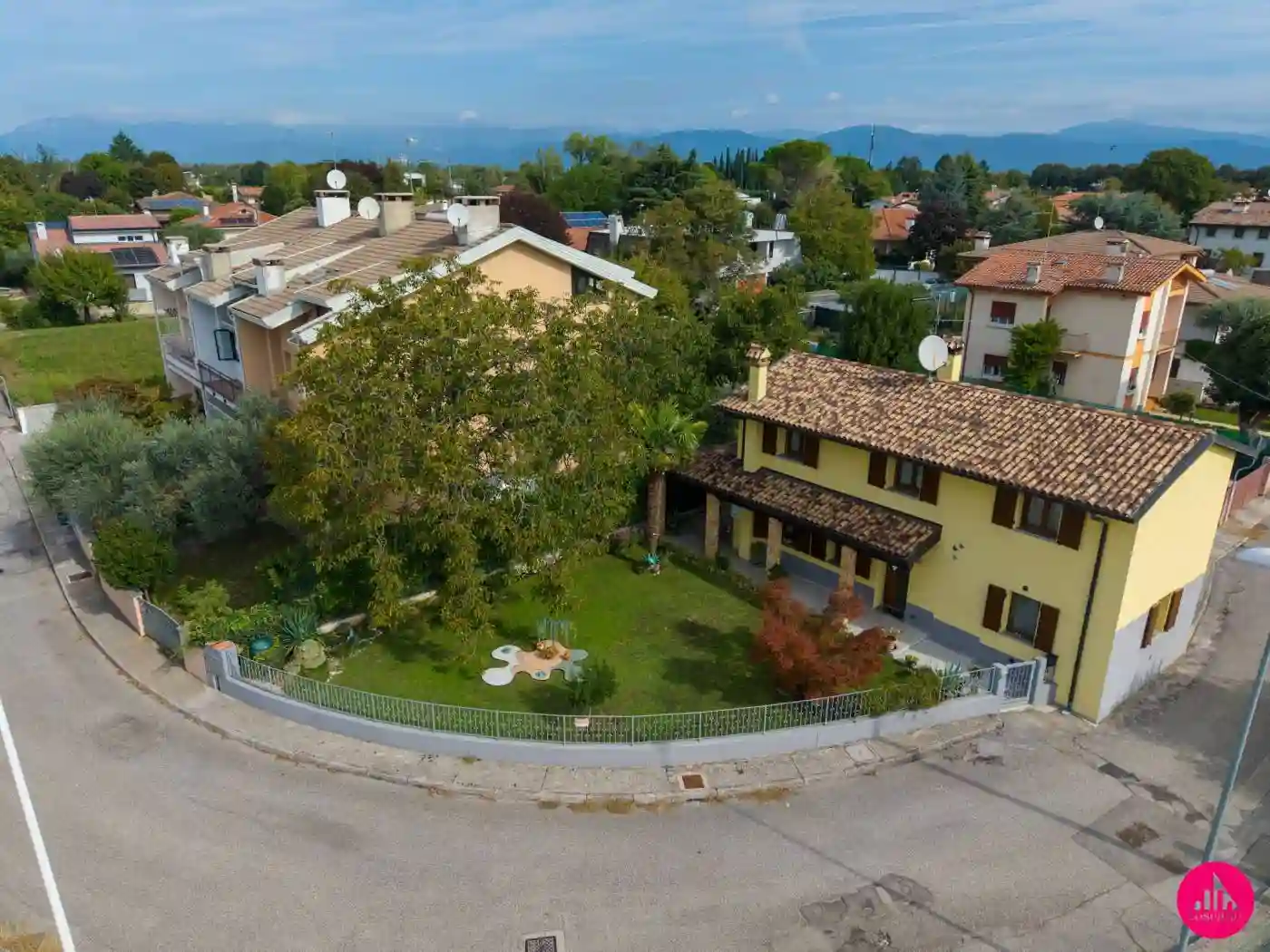 Villa - foto 2