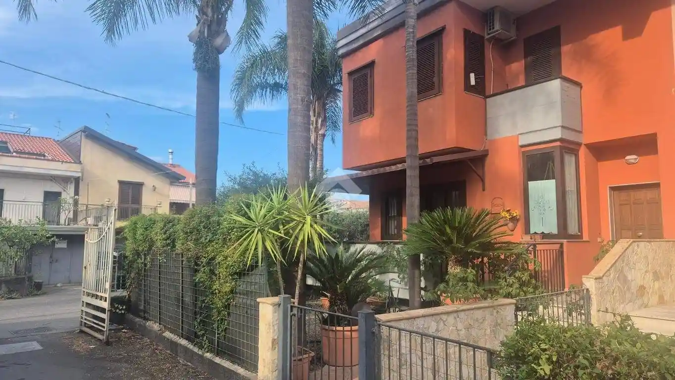 Villetta a schiera in vendita a Acireale
