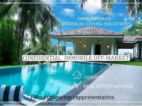 Villa in vendita a Viareggio