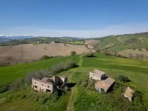 Rustico - Casale in vendita a Urbisaglia