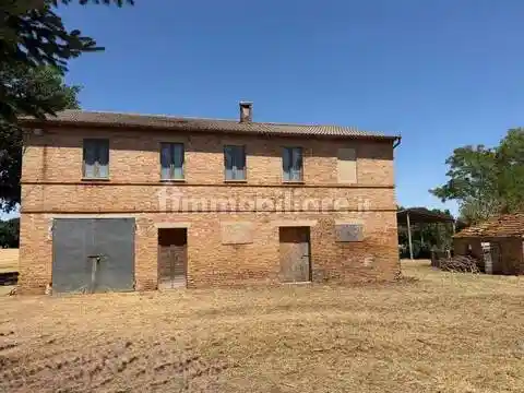 Rustico - Casale in vendita a Treia
