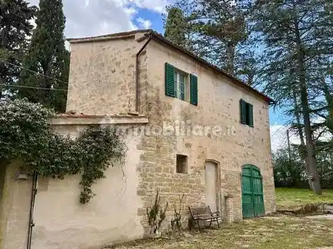 Rustico - Casale in vendita a Serrapetrona