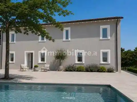 Villa in vendita a Urbisaglia