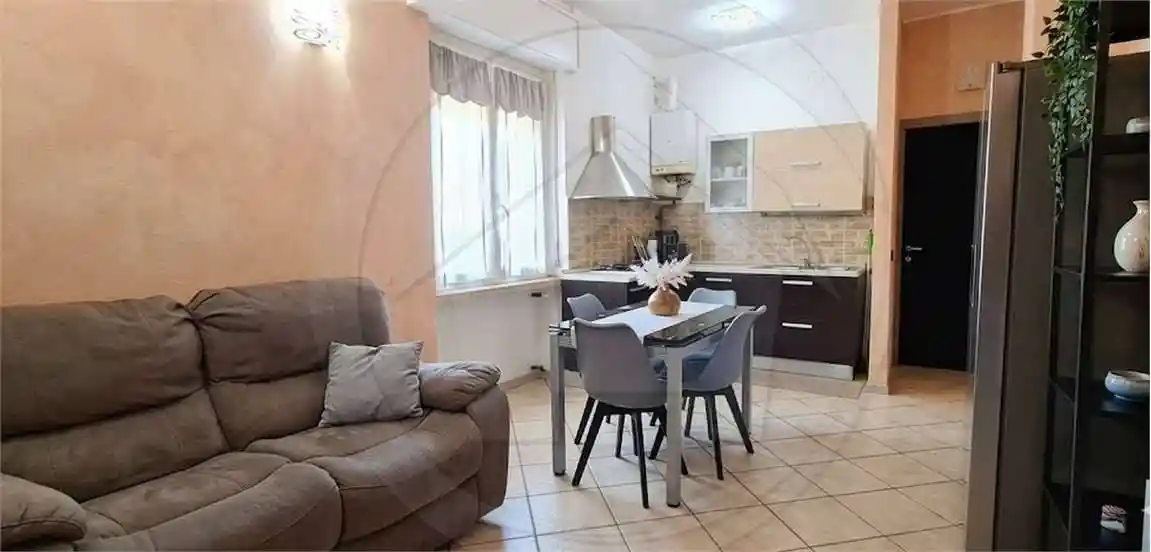 Appartamento in vendita a Alzate Brianza