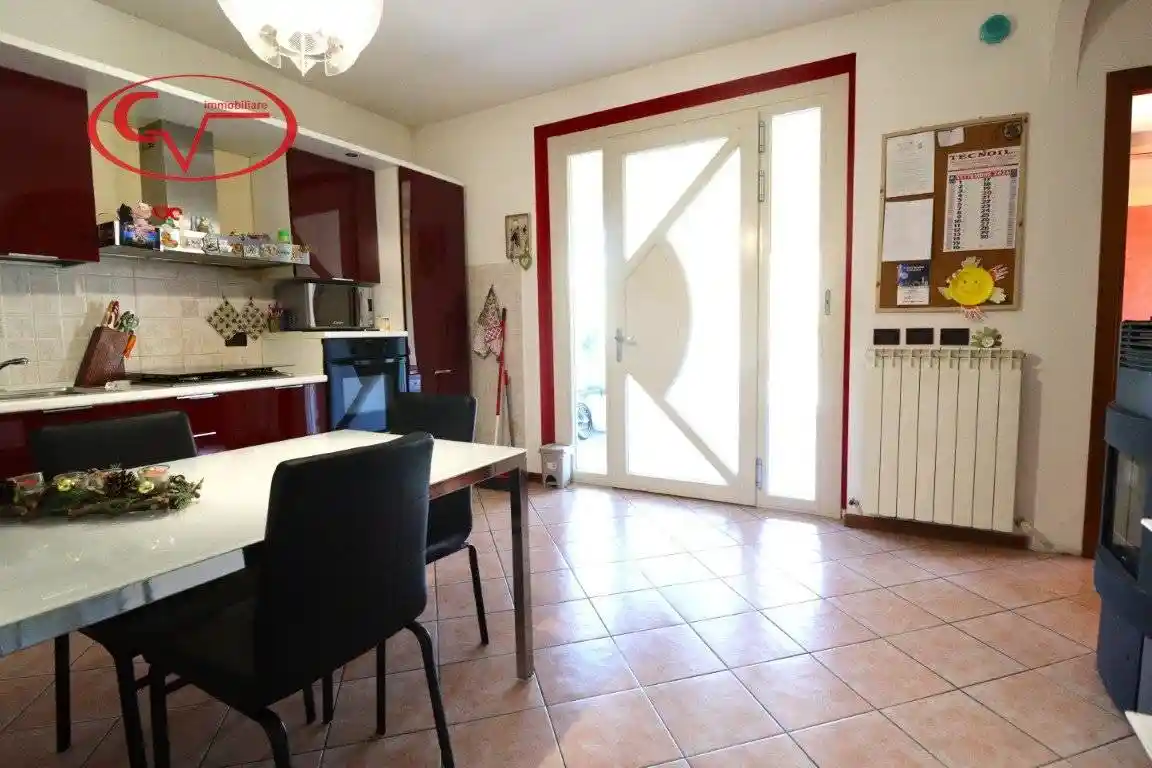 Appartamento in vendita a Loro Ciuffenna
