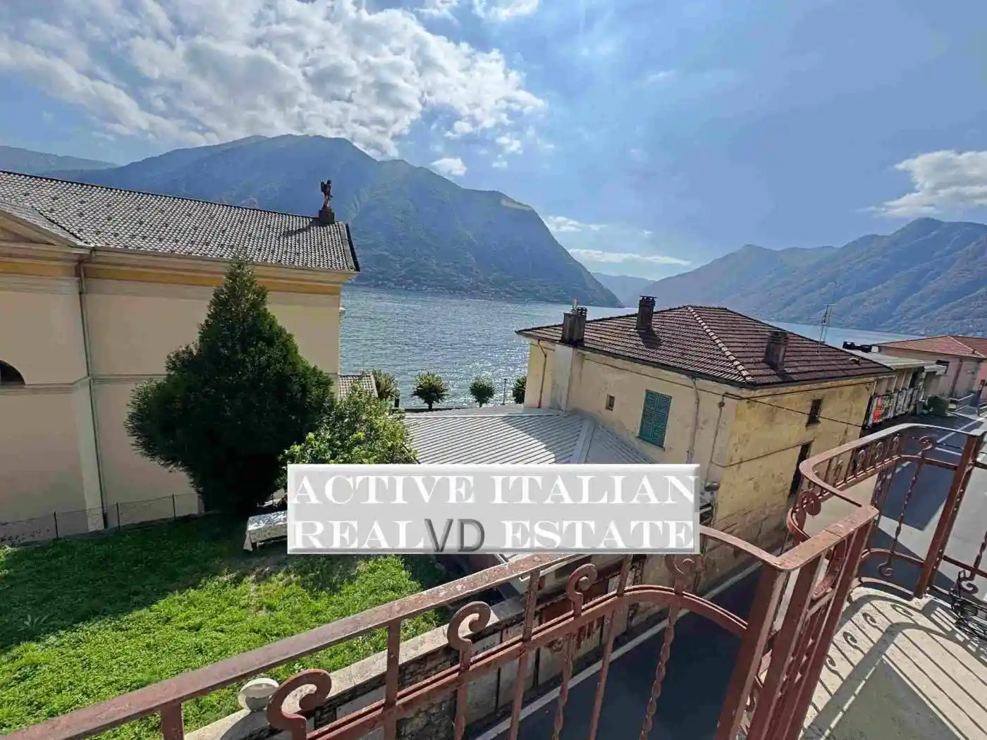Casa indipendente in vendita a Sala Comacina