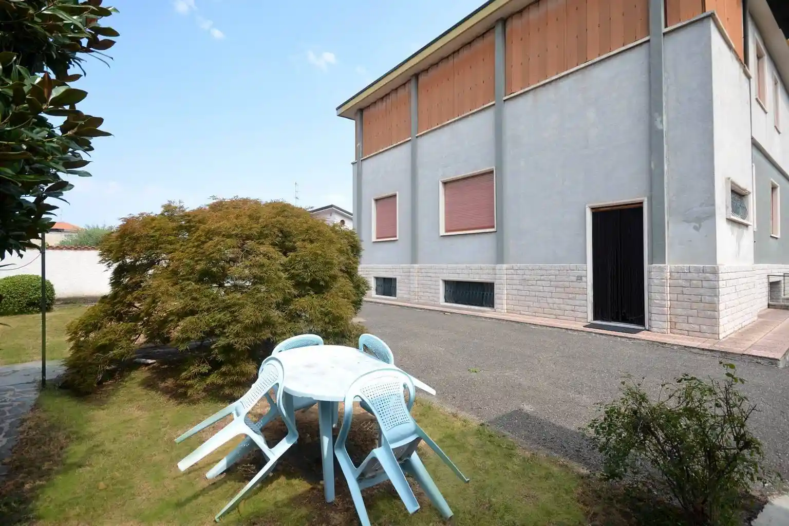 Villa in vendita a Busto Garolfo