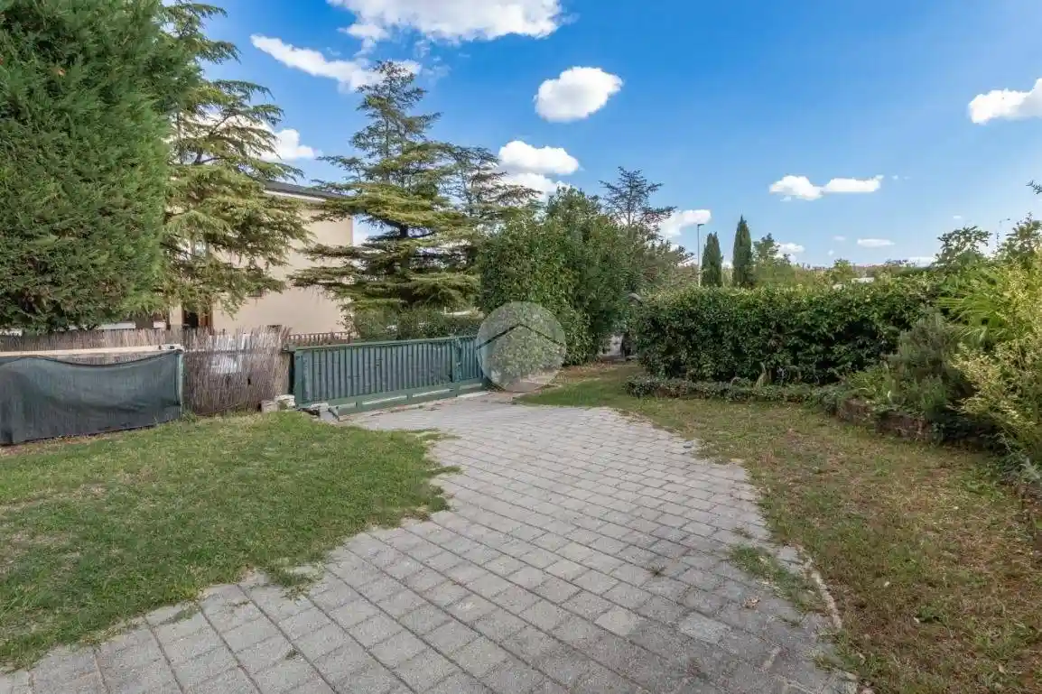 Villetta a schiera in vendita a Bussolengo
