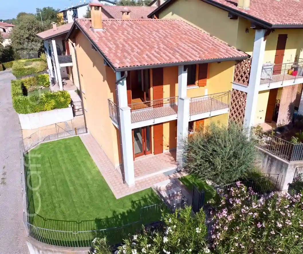 Villetta a schiera - foto 2