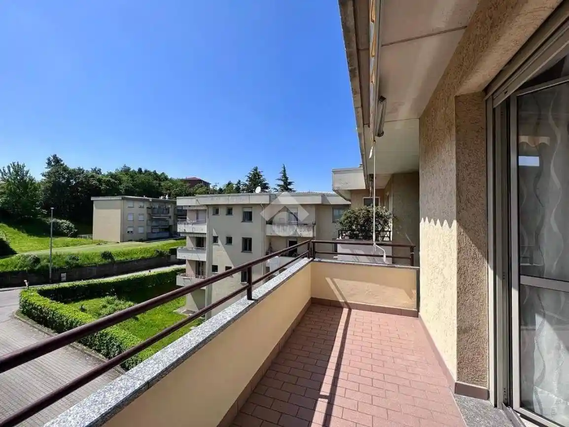 Appartamento in affitto a Varese