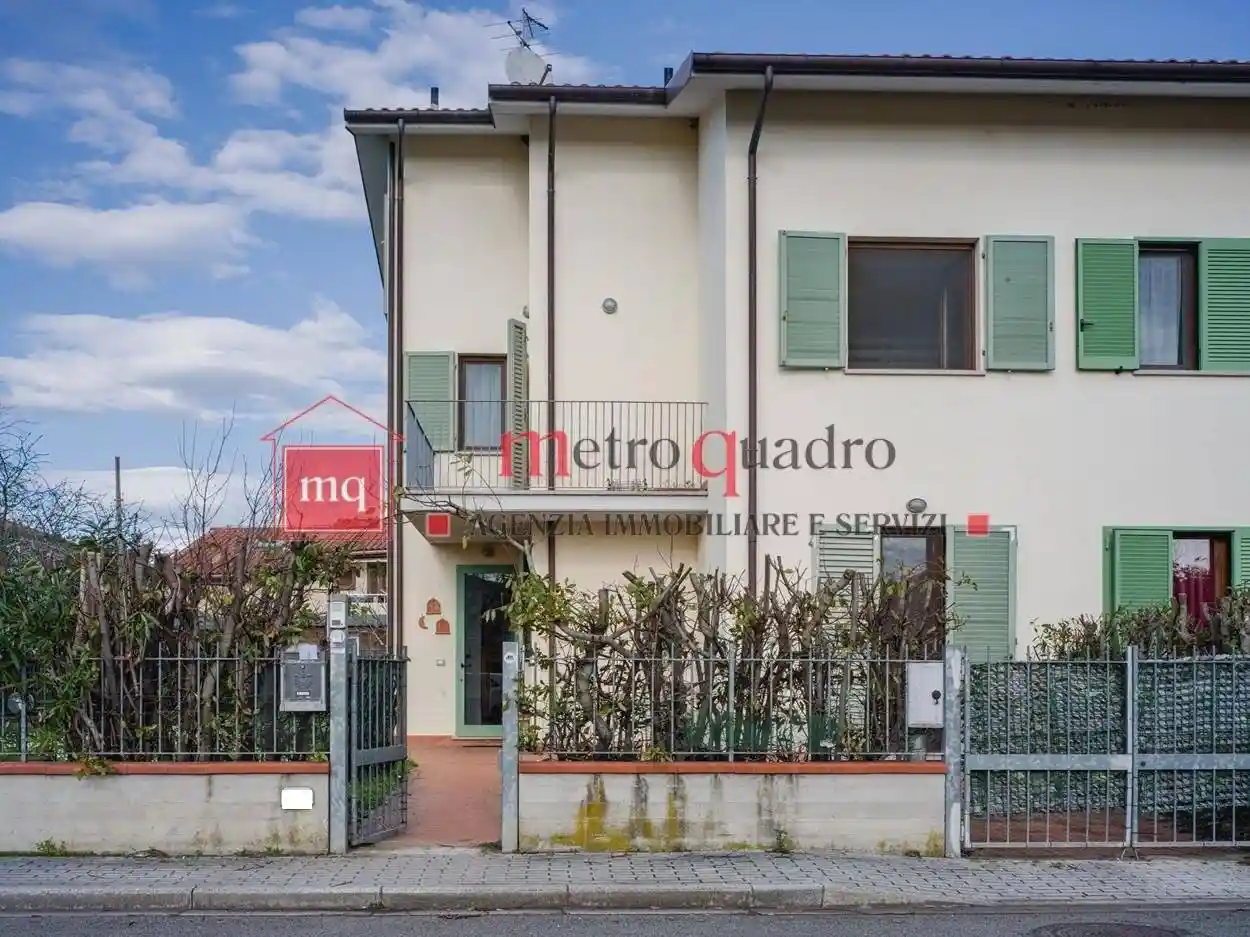 Villetta a schiera in vendita a Cascina