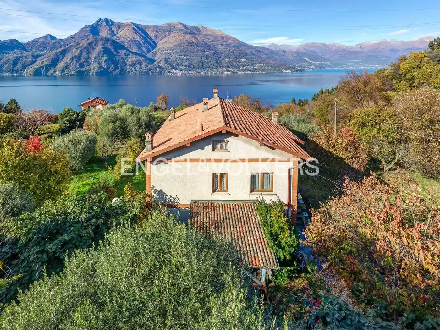 Villa in vendita a Varenna