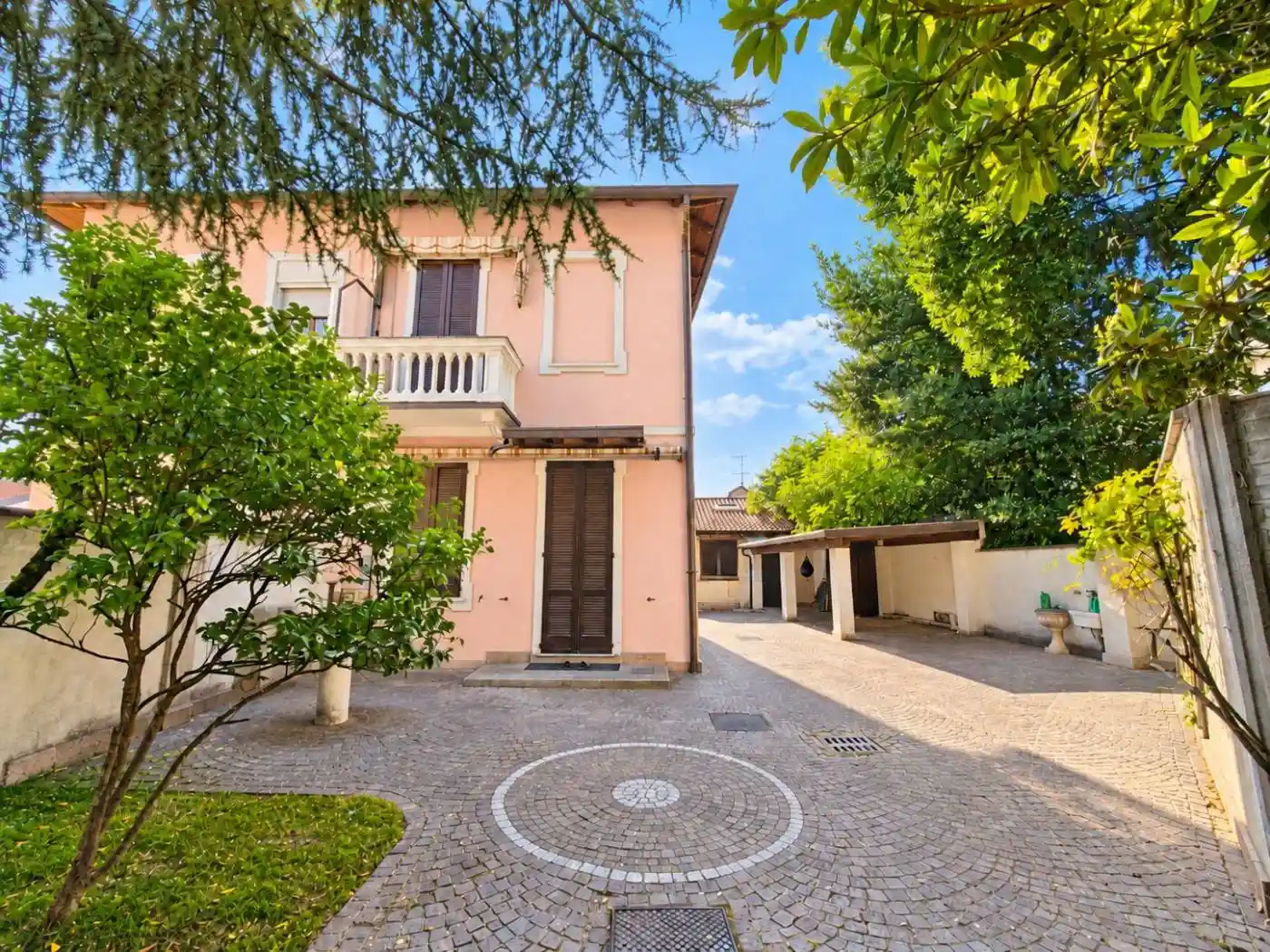 Villa in vendita a Paderno Dugnano