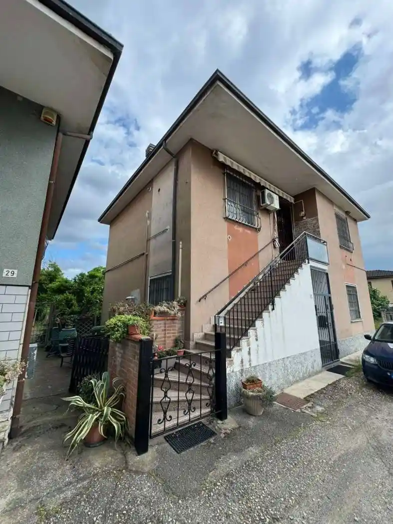 Villa in affitto a Torre Beretti e Castellaro
