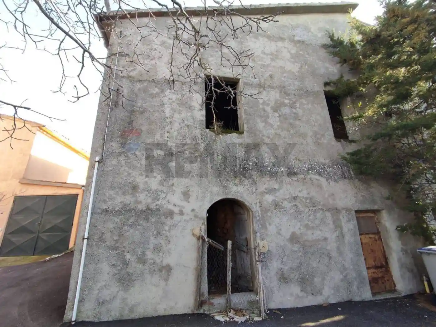Rustico - Casale in vendita a Foligno