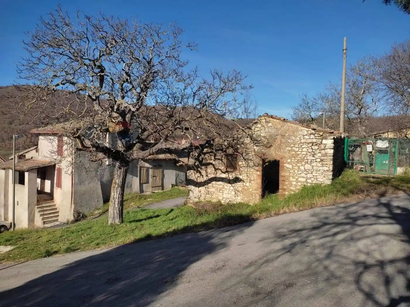 Rustico - Casale in vendita a Foligno