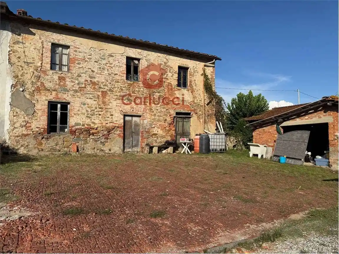 Casa indipendente in vendita a Uzzano