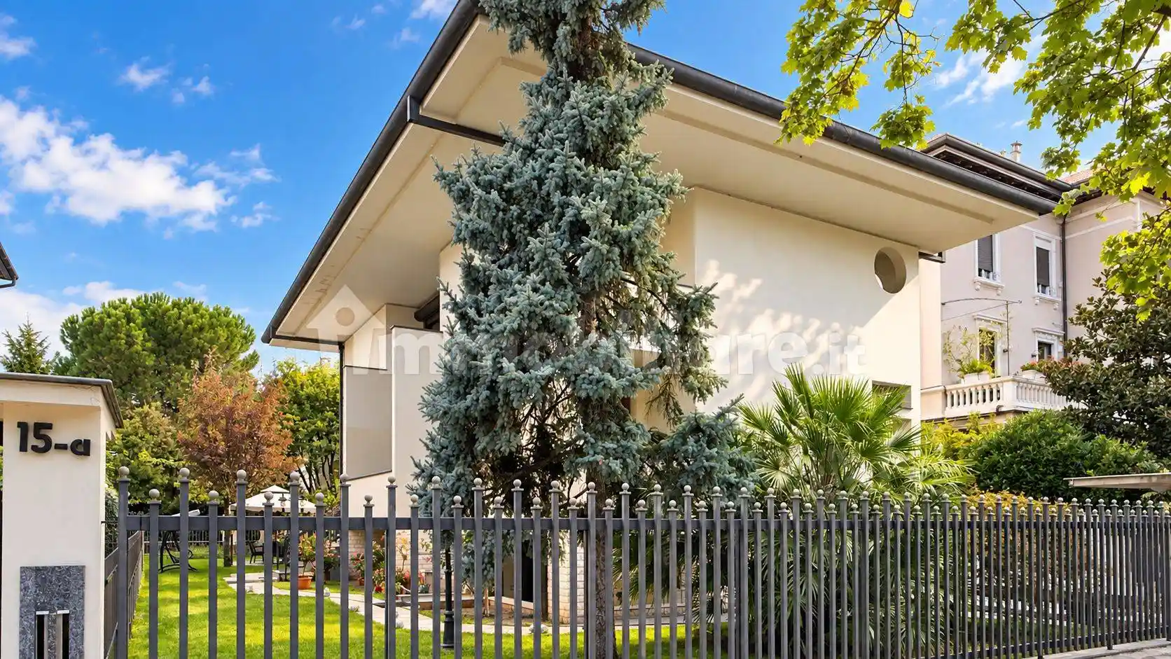 Villa in vendita a Cusano Milanino