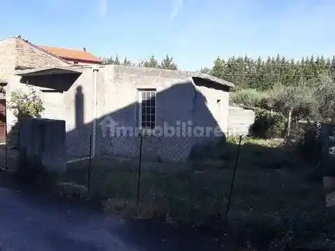 Villa in vendita a Perano