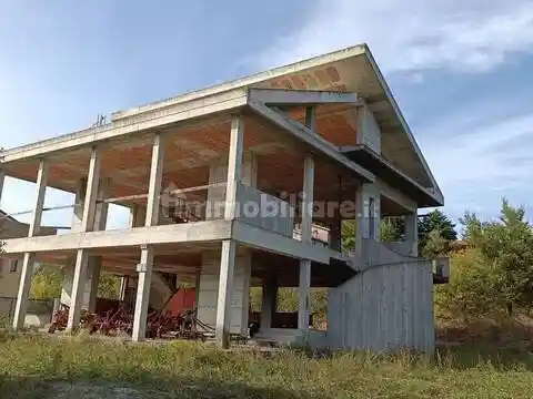 Villa in vendita a Casoli
