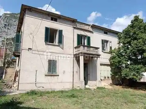 Villa in vendita a Fara San Martino