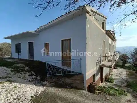 Villa in vendita a Roccascalegna
