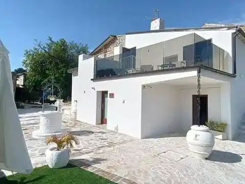 Villa in vendita a Altino