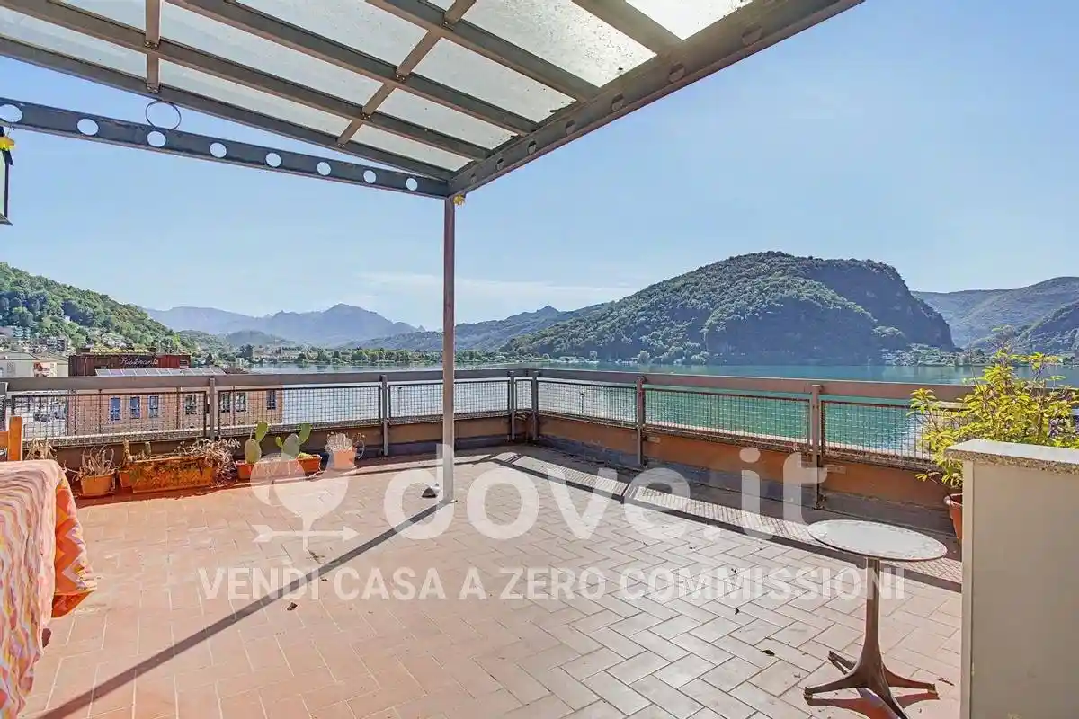 Attico - Mansarda in vendita a Lavena Ponte Tresa