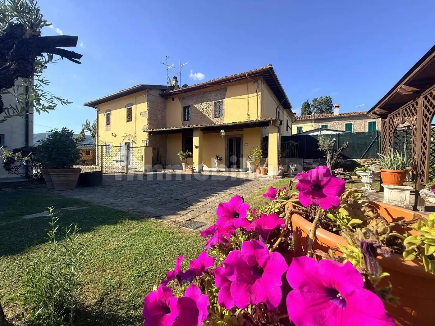 Rustico - Casale in vendita a Pistoia