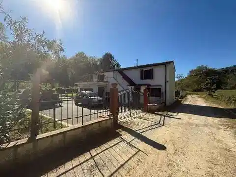 Villa in vendita a Crespina e Lorenzana