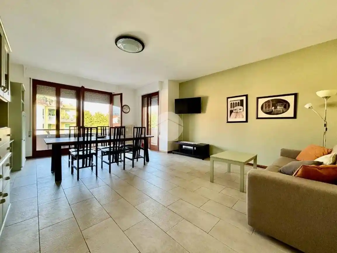 Appartamento in vendita a Desenzano del Garda