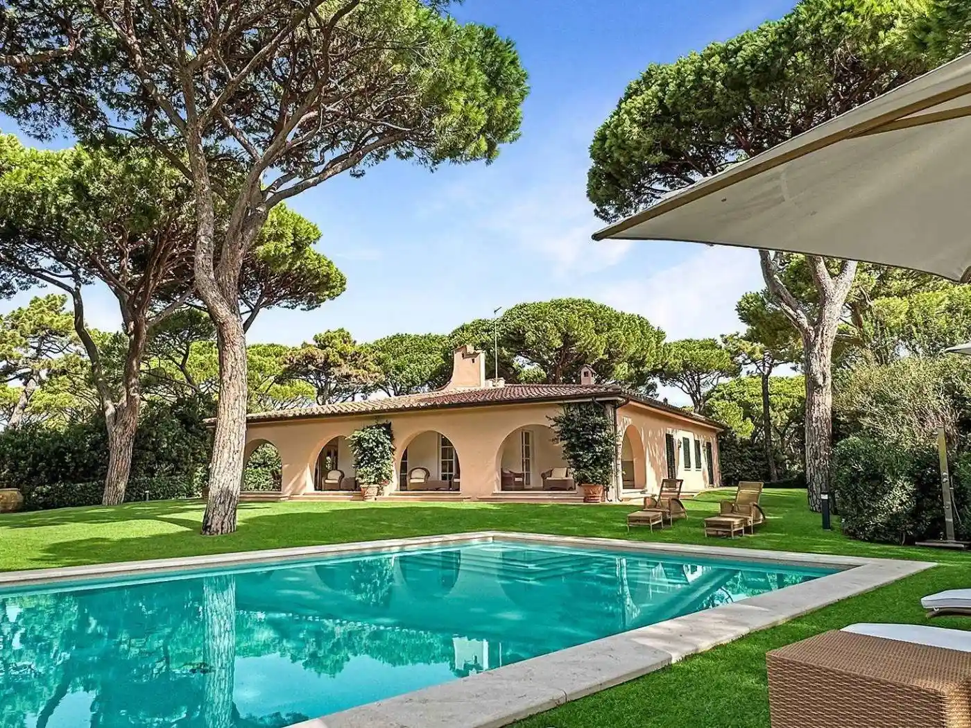 Villa in vendita a Castiglione della Pescaia